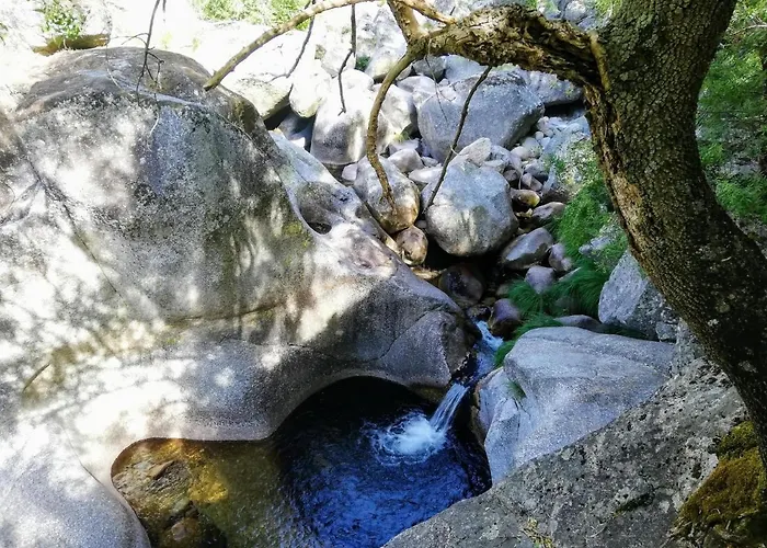 Casa Do Fundo Do Povo - Serra Da Estrela